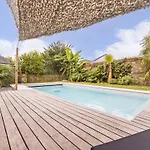 Maison Spacieuse Avec Piscine Chauffee, Animaux Admis - Fr-1-306-1314 *