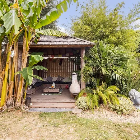 Ferienhaus Maison Spacieuse Avec Piscine Chauffee, Animaux Admis - Fr-1-306-1314