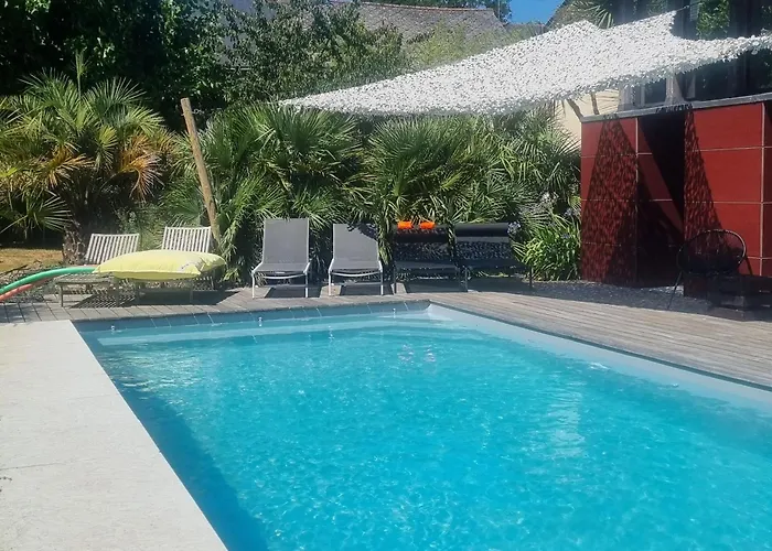 Maison Spacieuse Avec Piscine Chauffee, Animaux Admis - Fr-1-306-1314 *