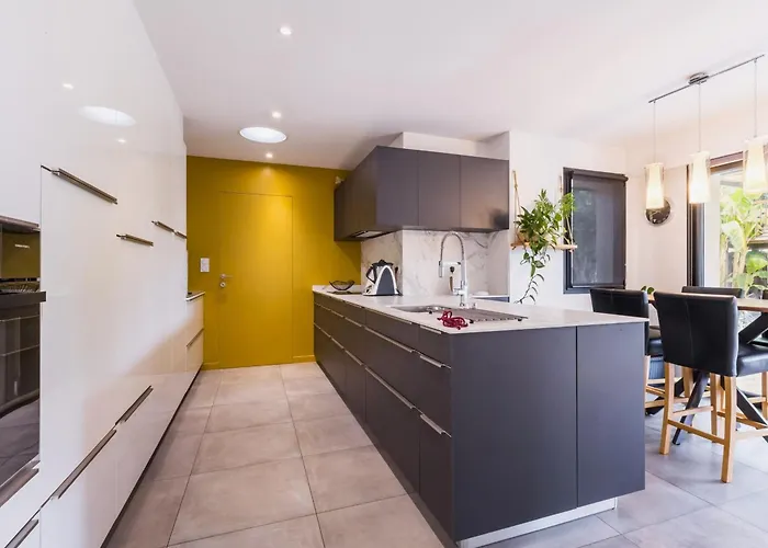 Maison Spacieuse Avec Piscine Chauffee, Animaux Admis - Fr-1-306-1314 * Nozay